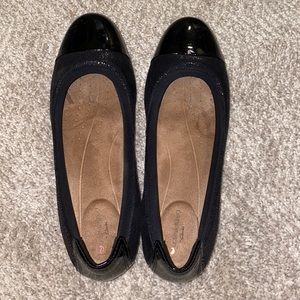 Unstructured by Clark’s Black Flats